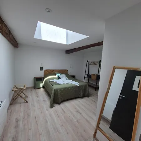 Bed & Breakfast D'hotes La Grange Du Pa De La Grolle