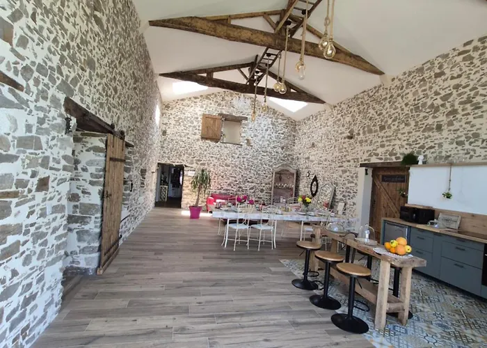 D'hotes La Grange Du Pa De La Grolle 3*